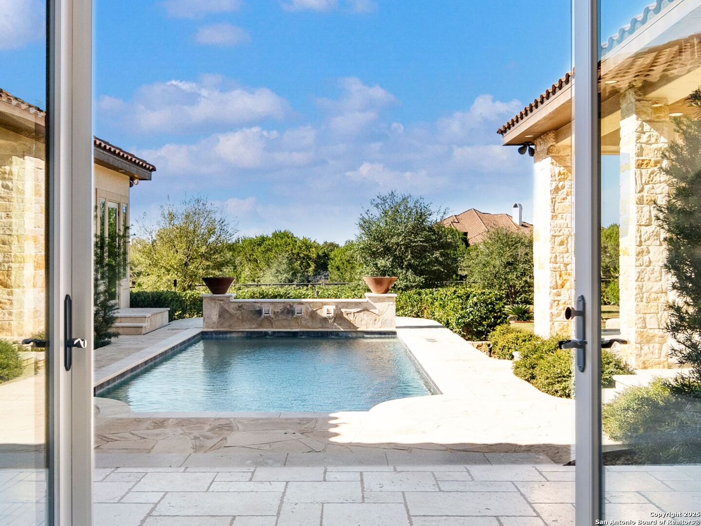 211 Wellesley Landing