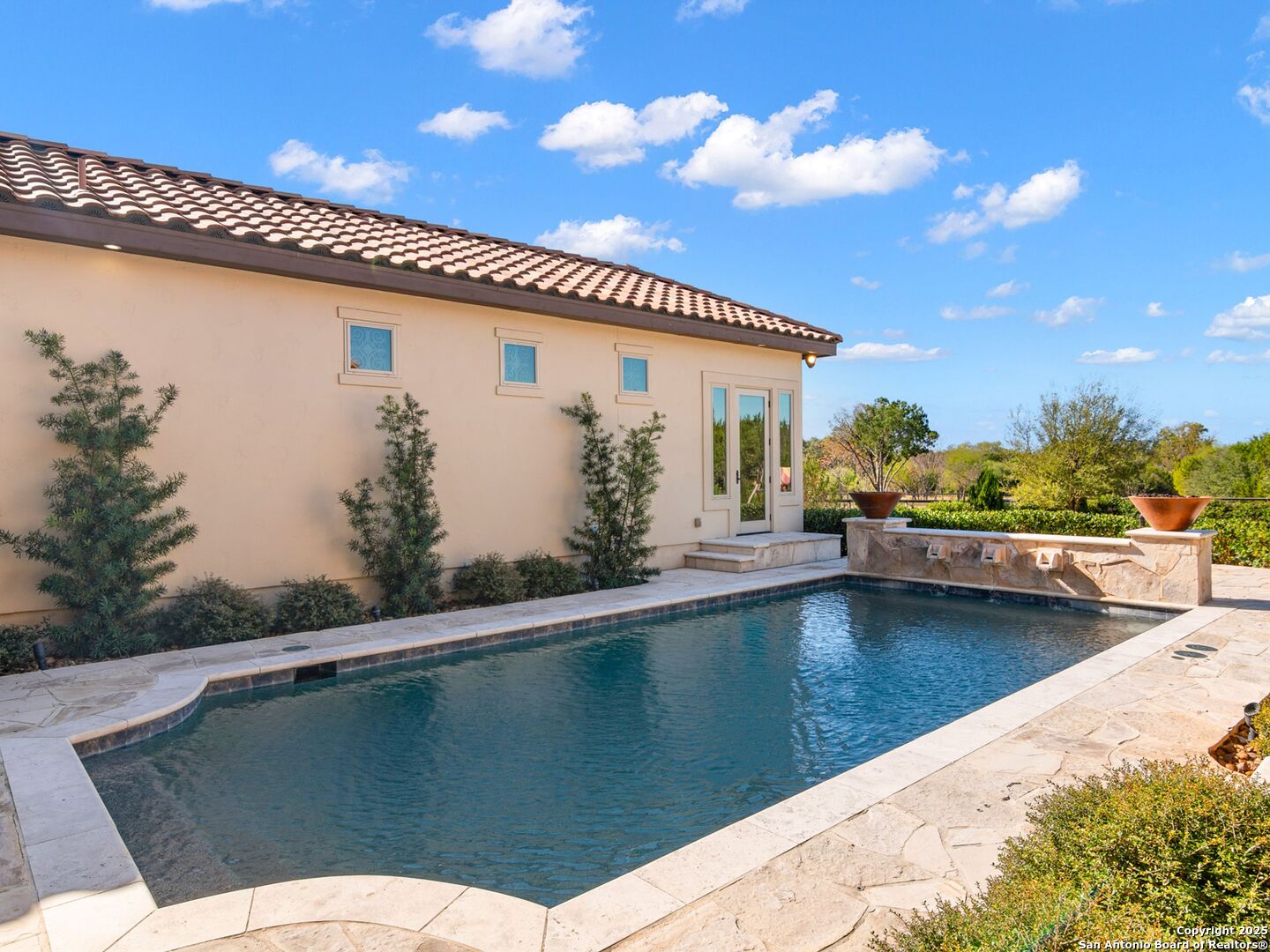 211 Wellesley Landing