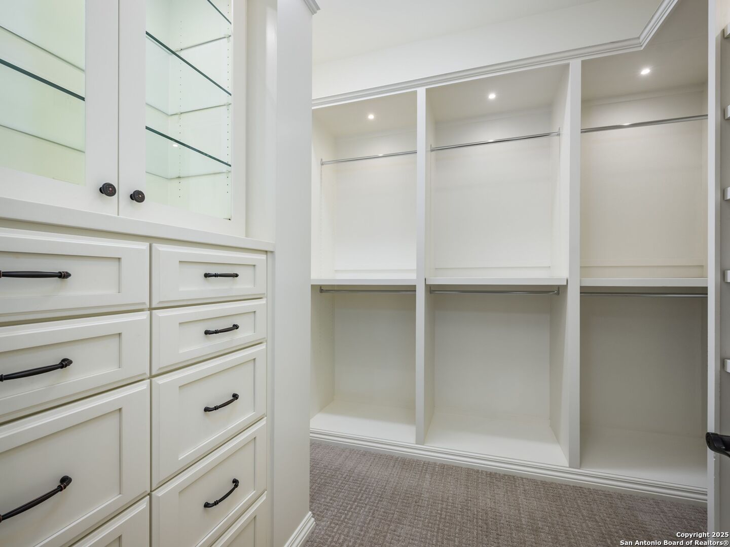 211 Wellesley Landing