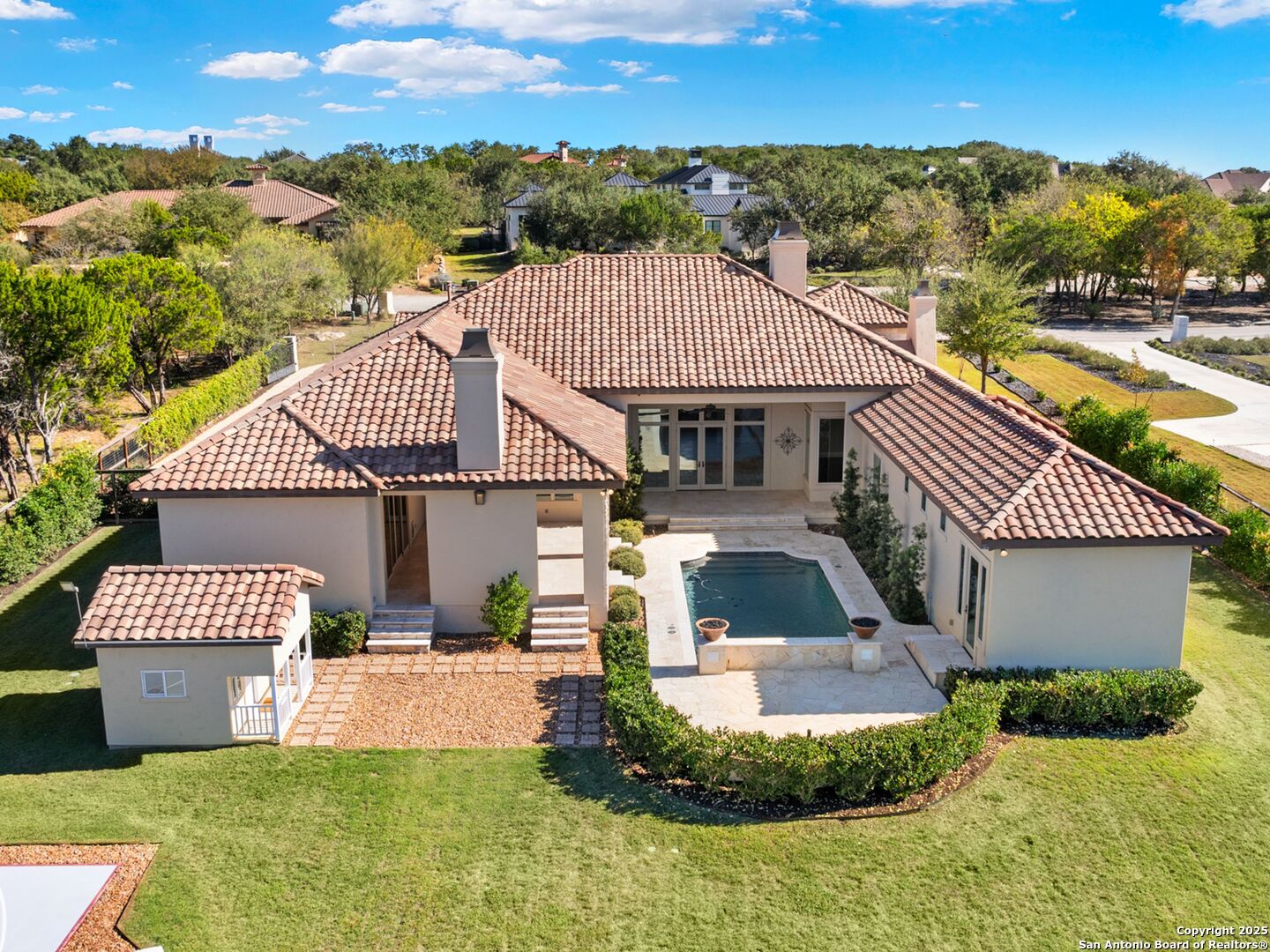 211 Wellesley Landing