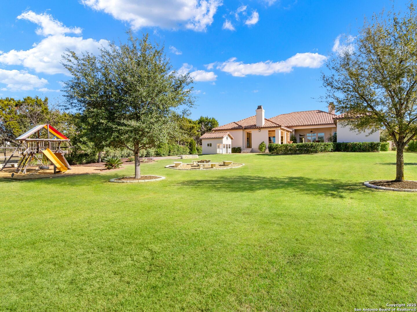 211 Wellesley Landing