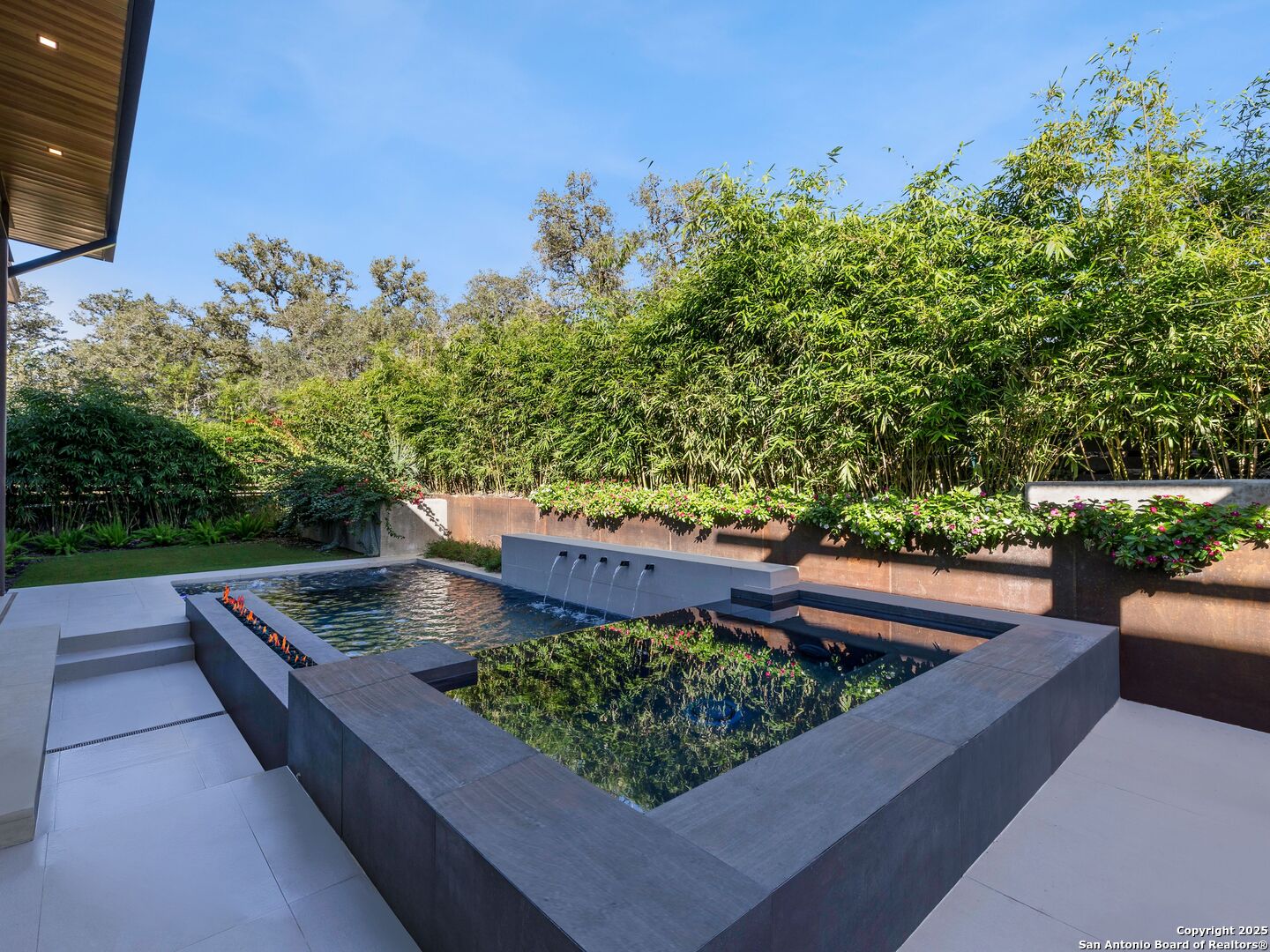 24606 Cliff Line