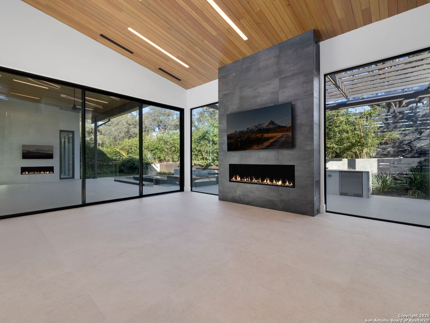 24606 Cliff Line