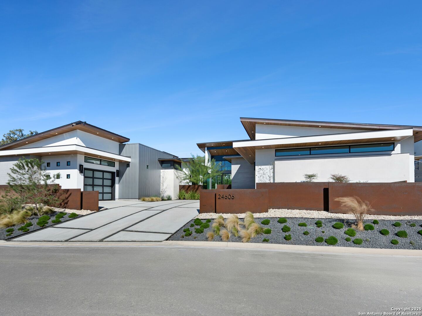 24606 Cliff Line
