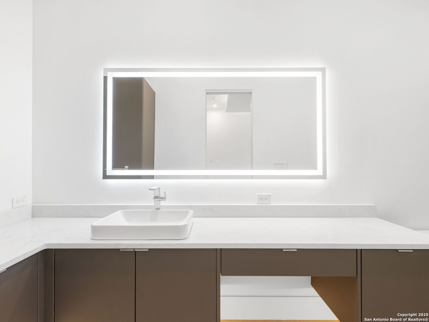 24606 Cliff Line