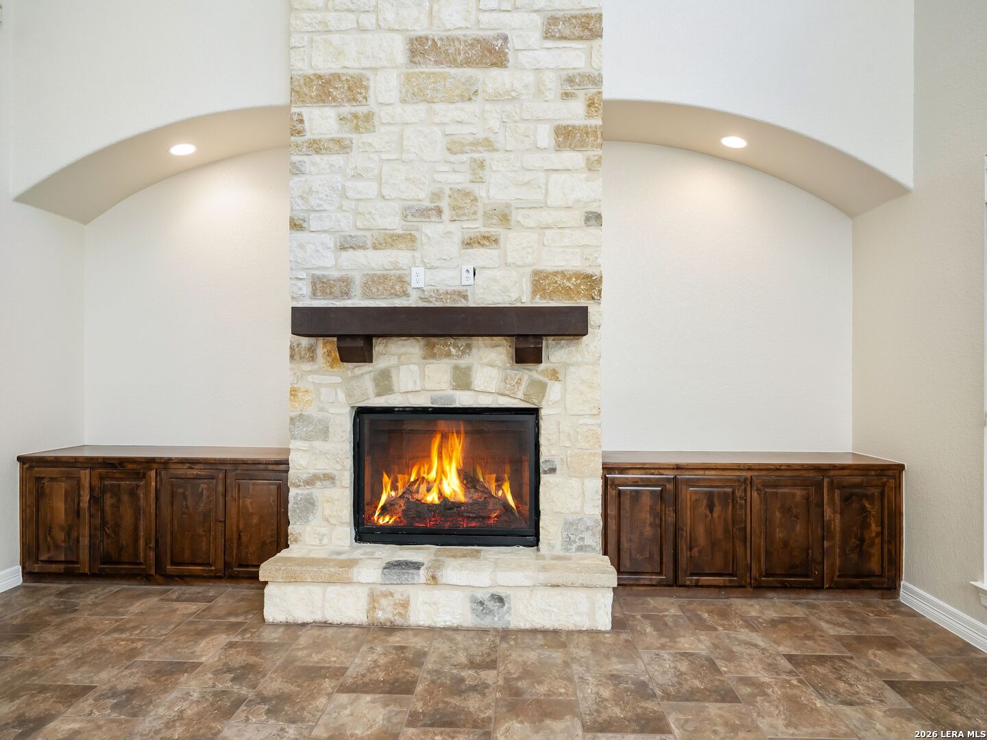 303 Regent Circle