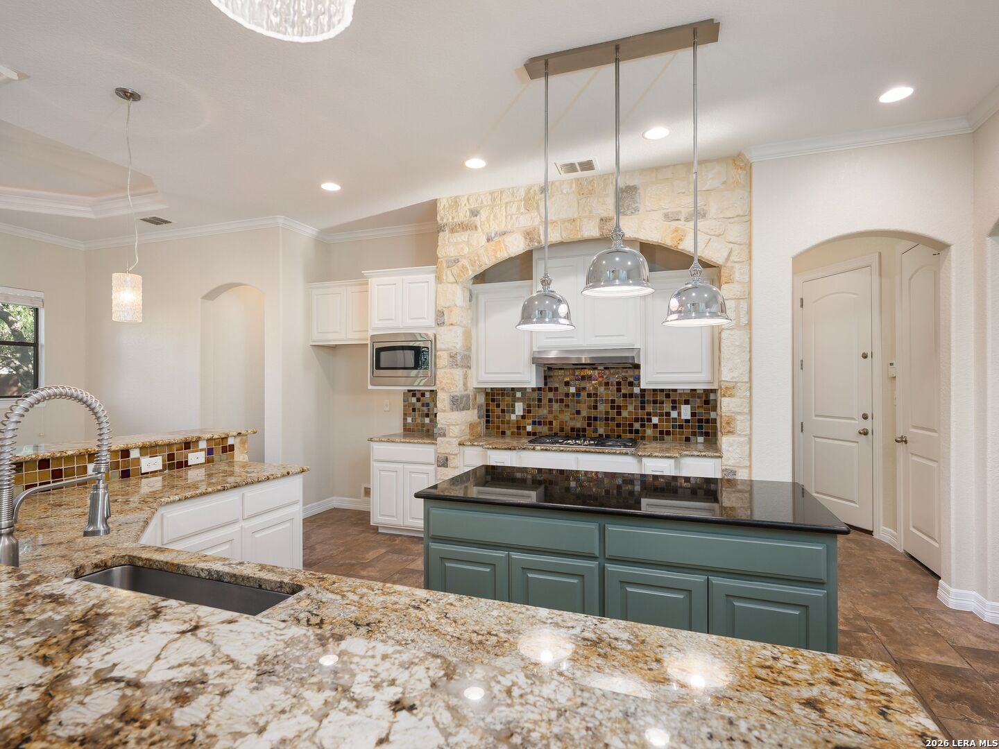 303 Regent Circle