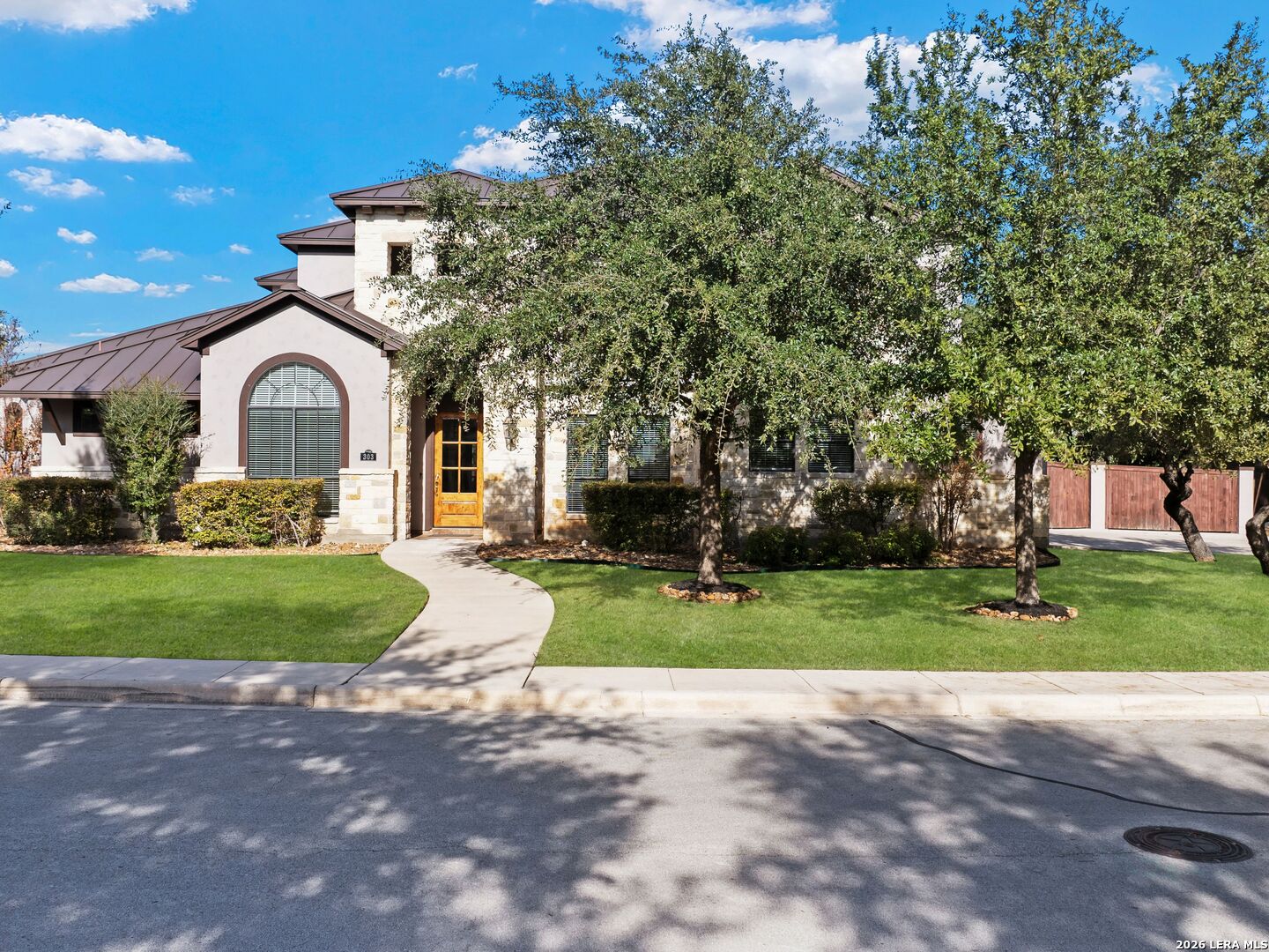 303 Regent Circle