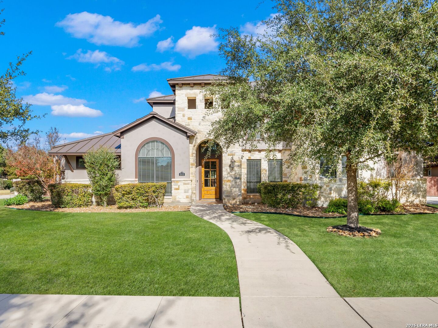 303 Regent Circle