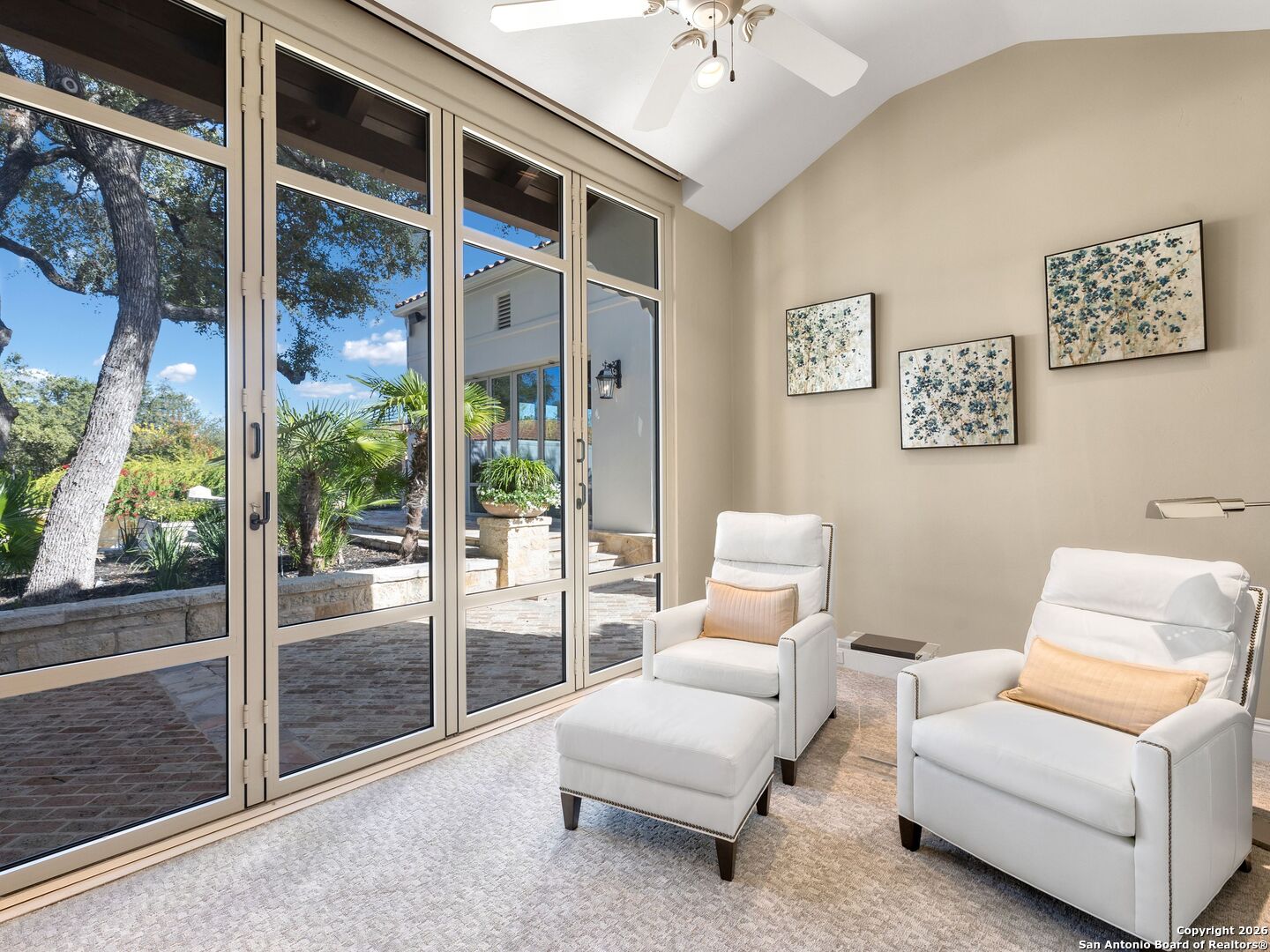 14 Duxbury Park