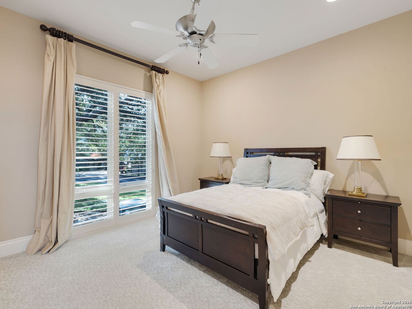 14 Duxbury Park