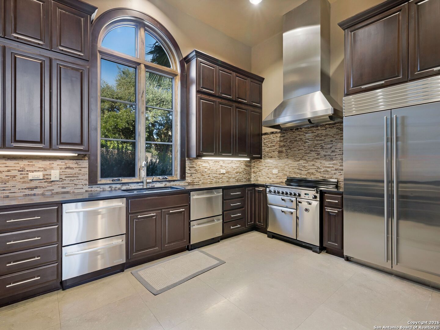 14 Duxbury Park