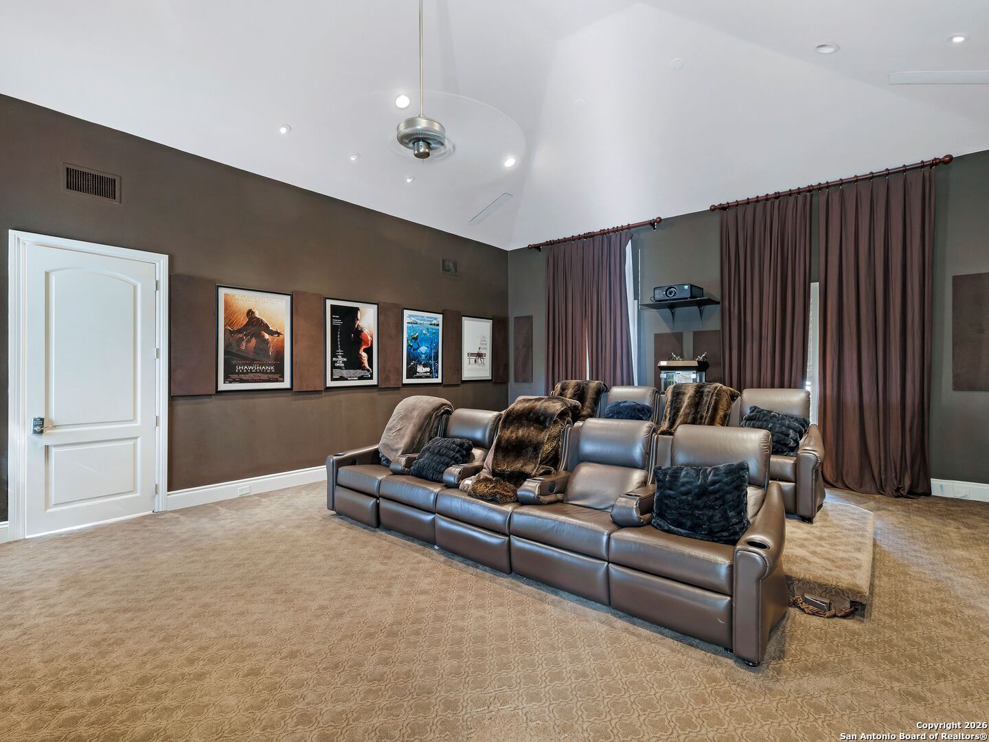 14 Duxbury Park