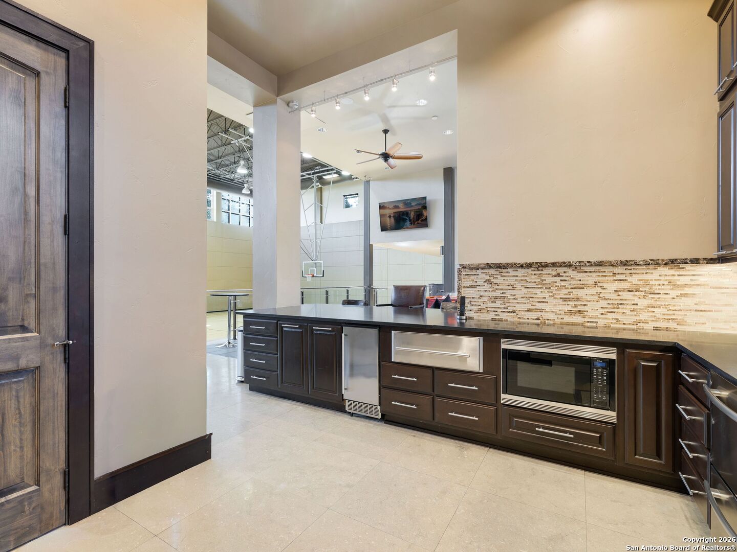 14 Duxbury Park