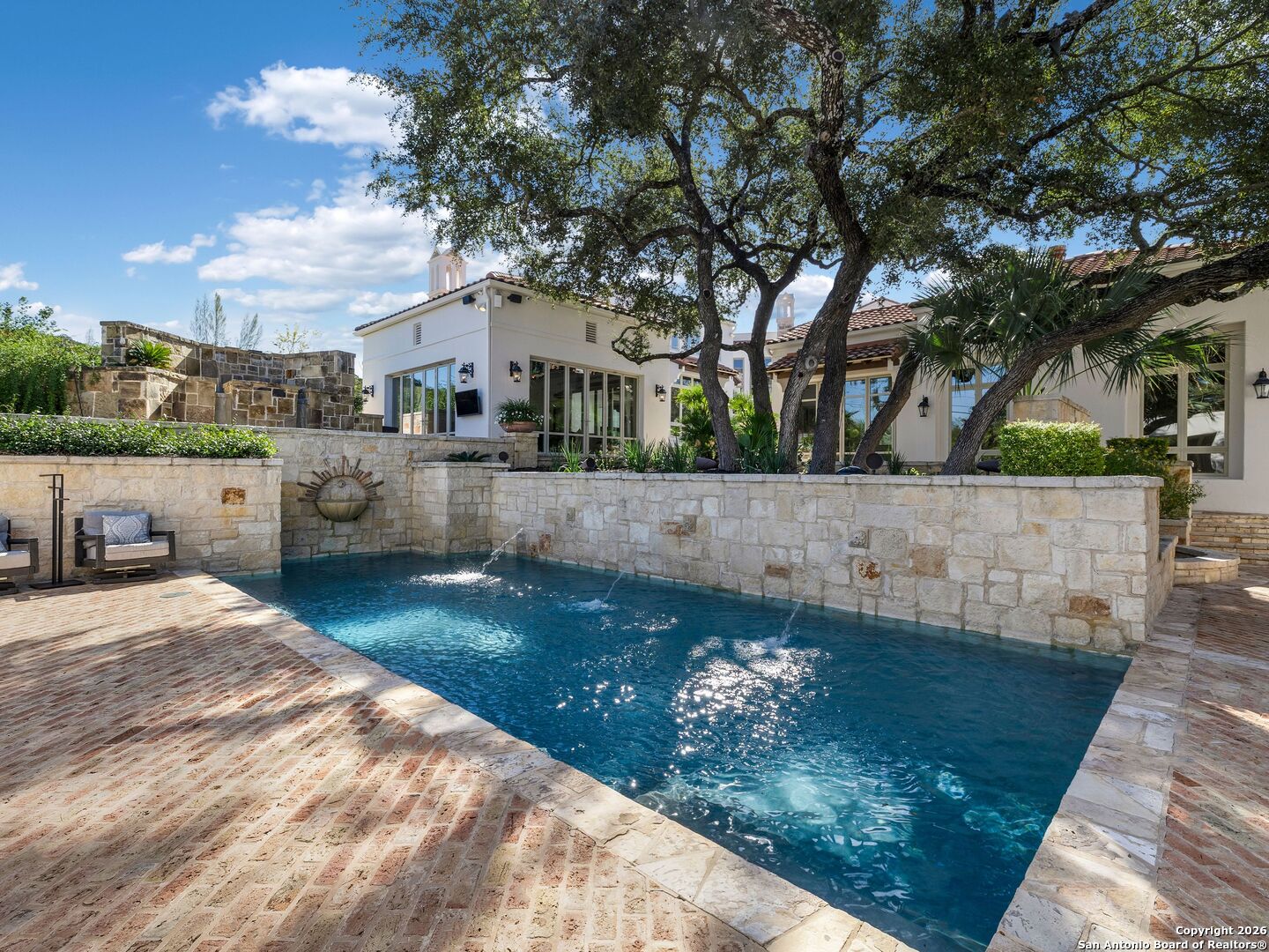 14 Duxbury Park