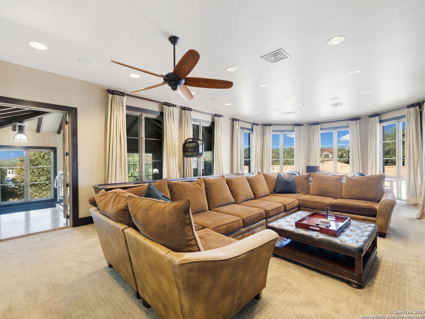 14 Duxbury Park