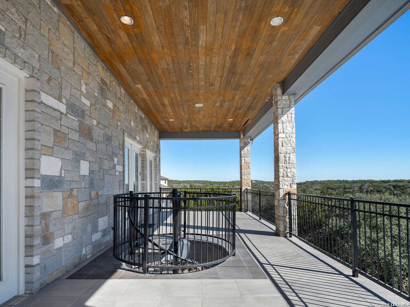 8514 Woodpecker Way