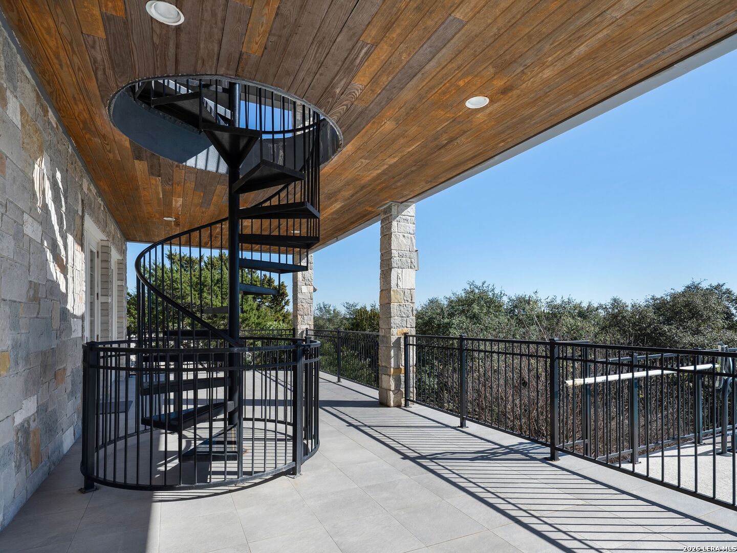 8514 Woodpecker Way