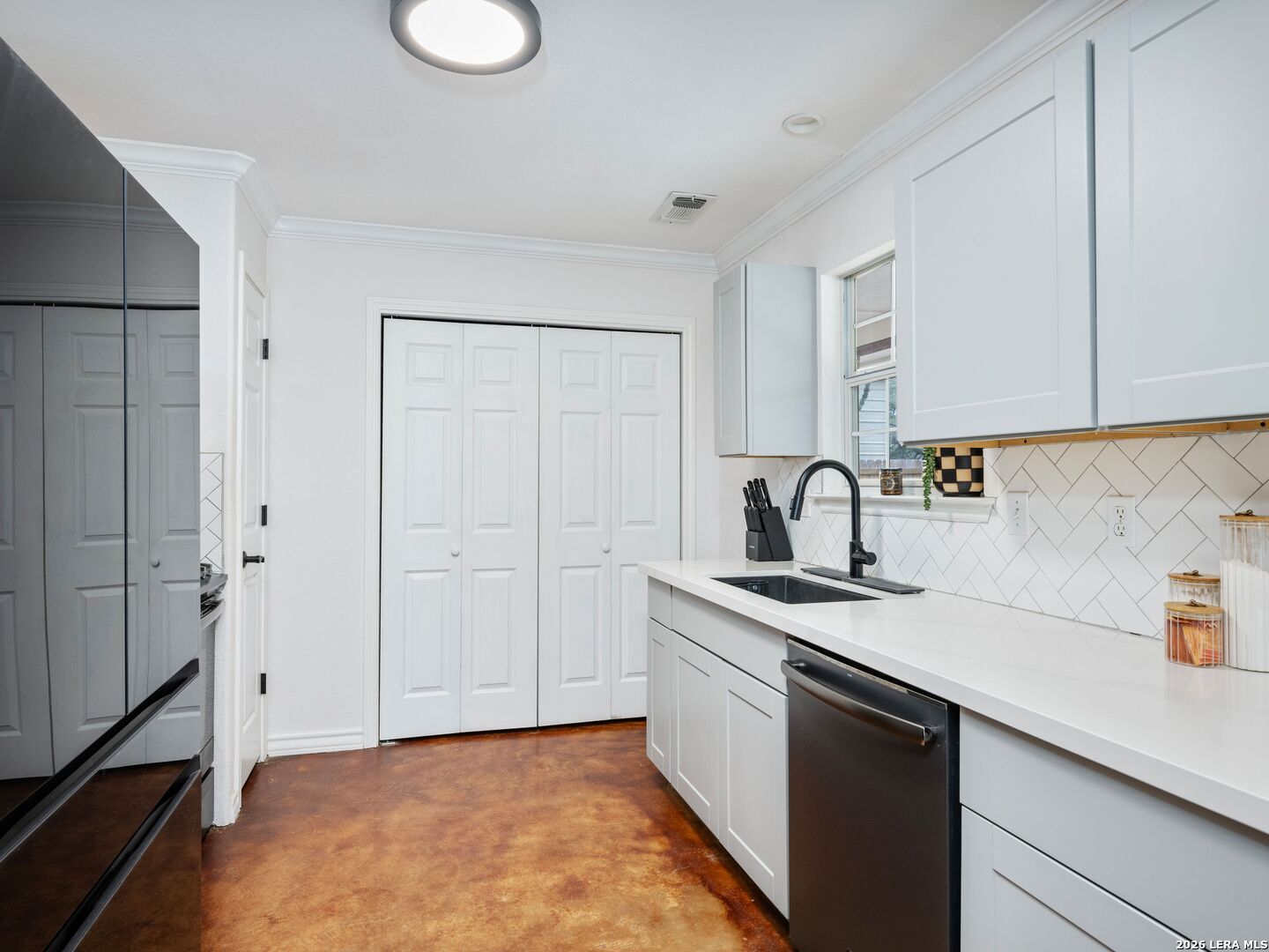 786 Deep Water Drive