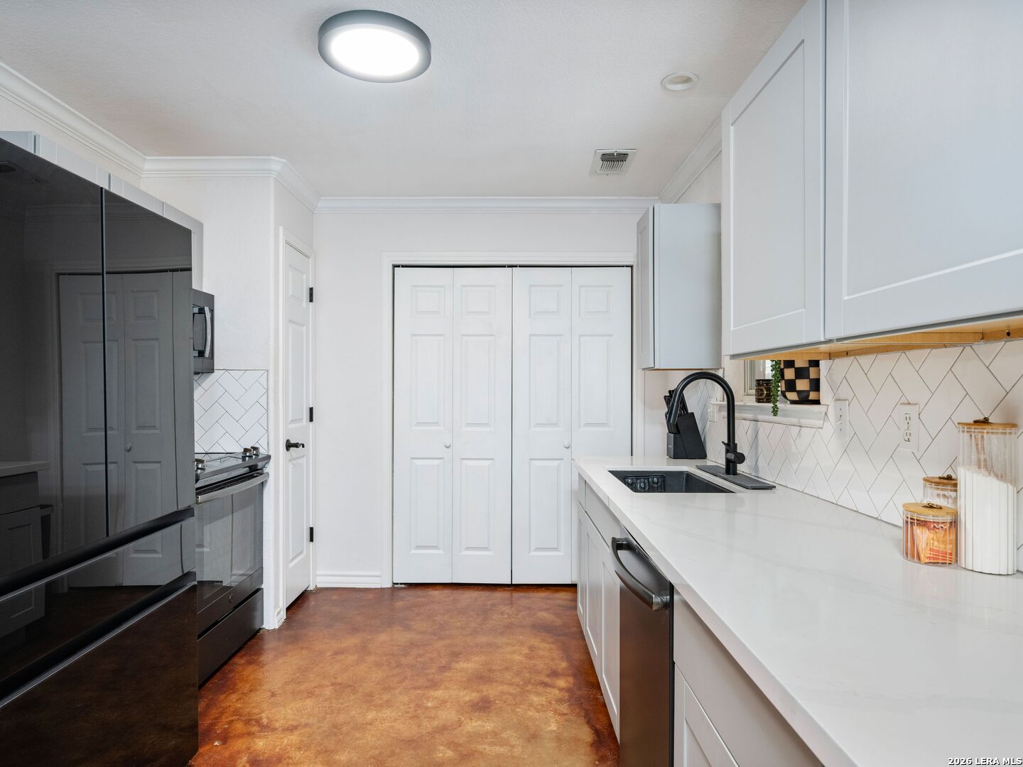 786 Deep Water Drive