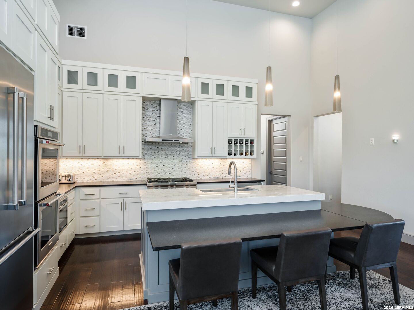 23214 Edens Canyon