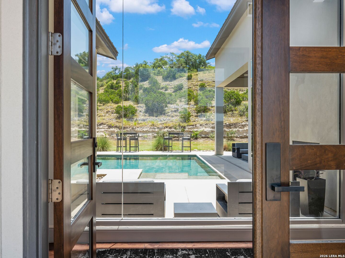 23214 Edens Canyon
