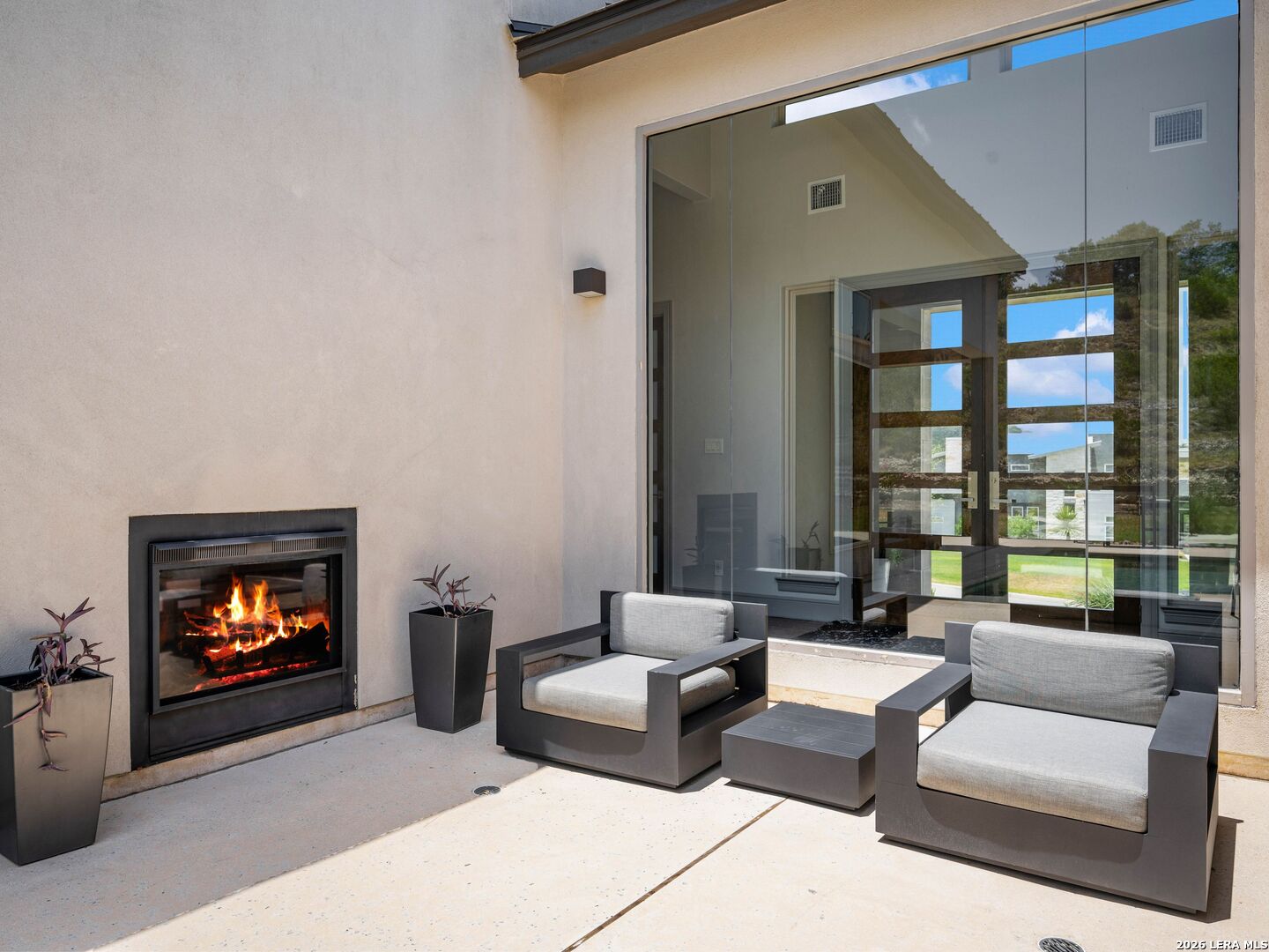23214 Edens Canyon