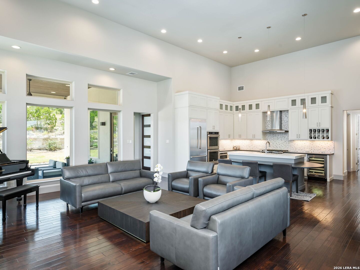 23214 Edens Canyon