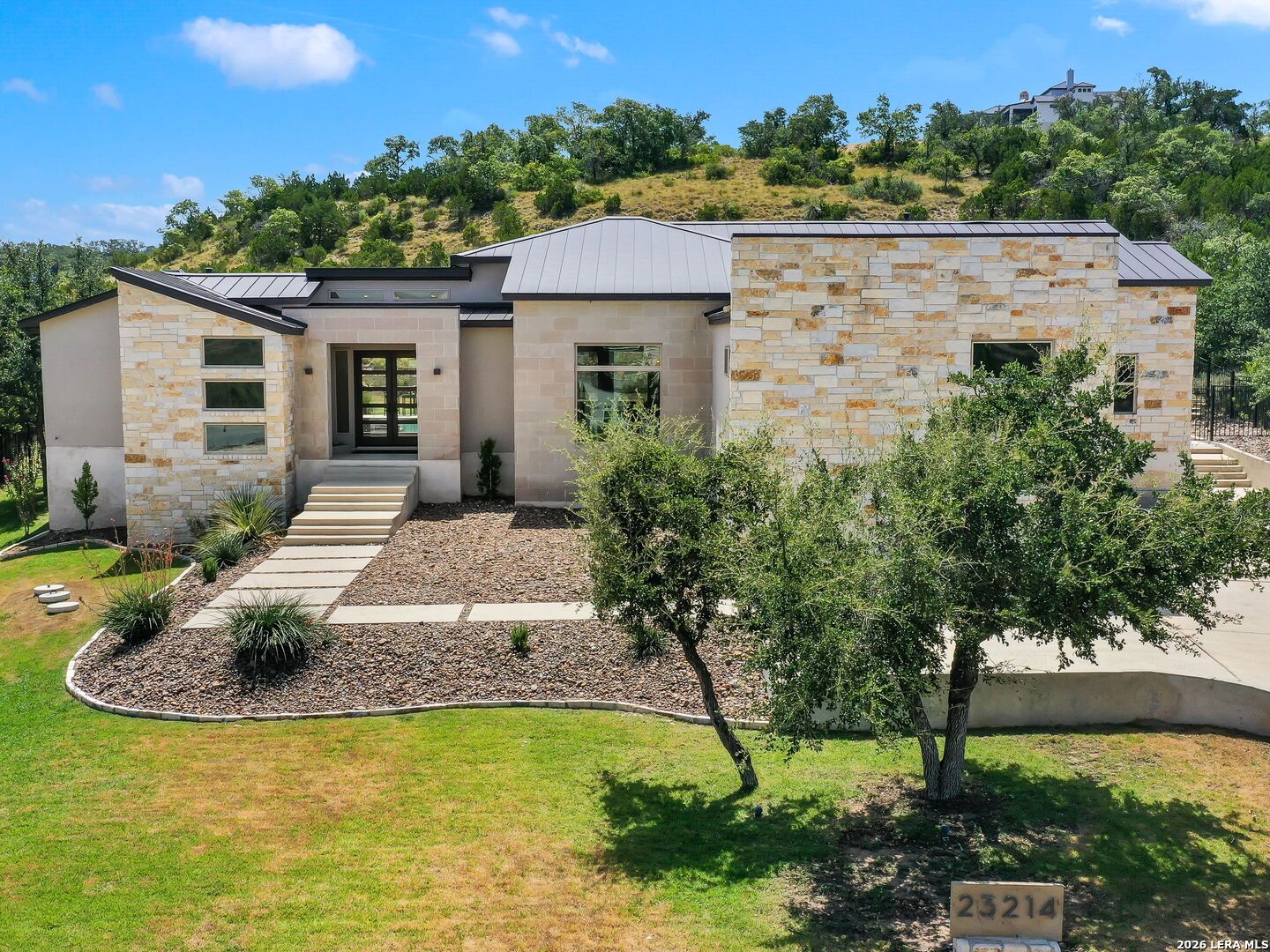 23214 Edens Canyon