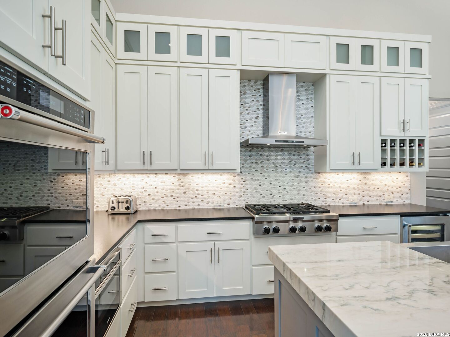 23214 Edens Canyon