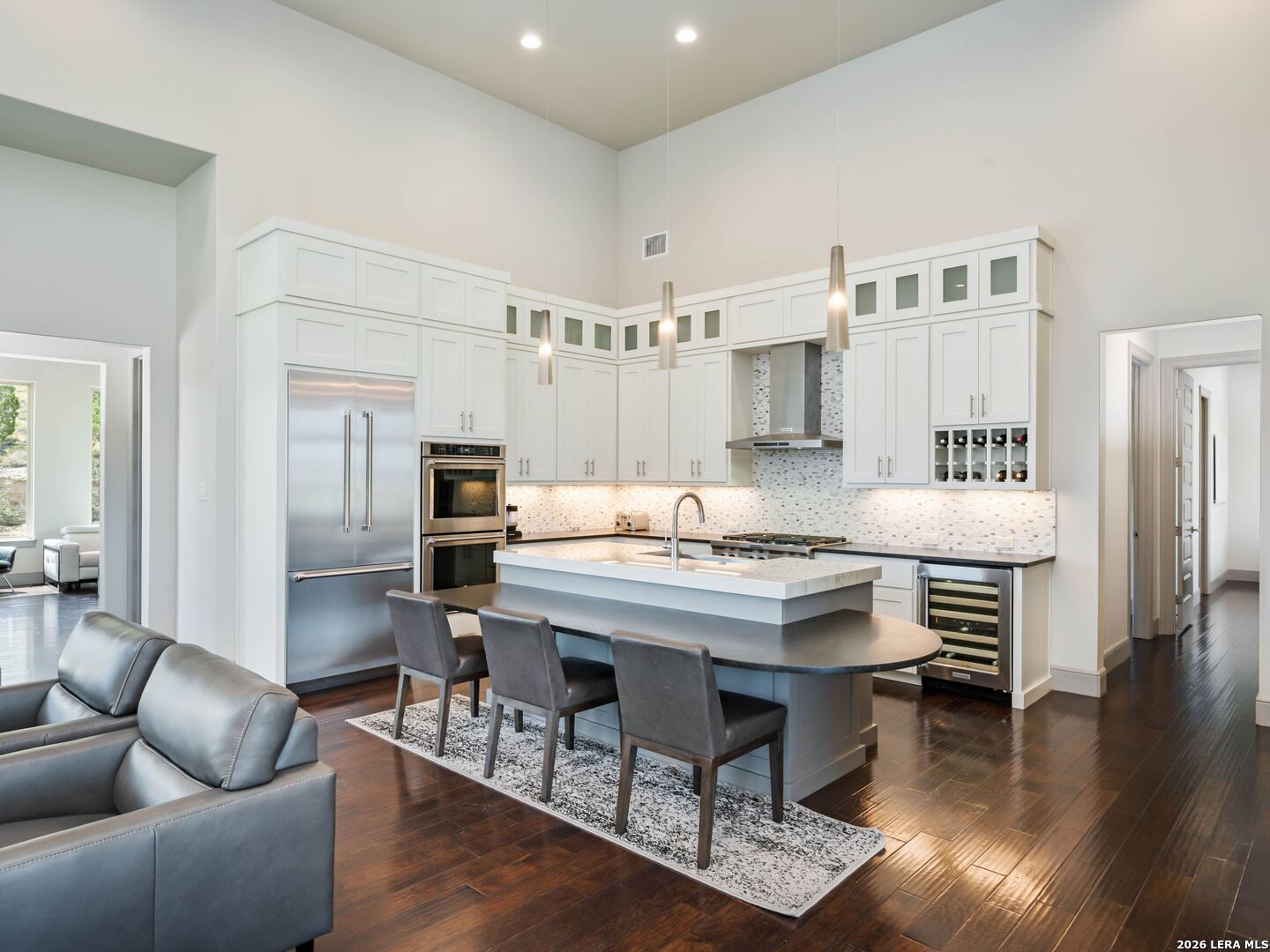 23214 Edens Canyon
