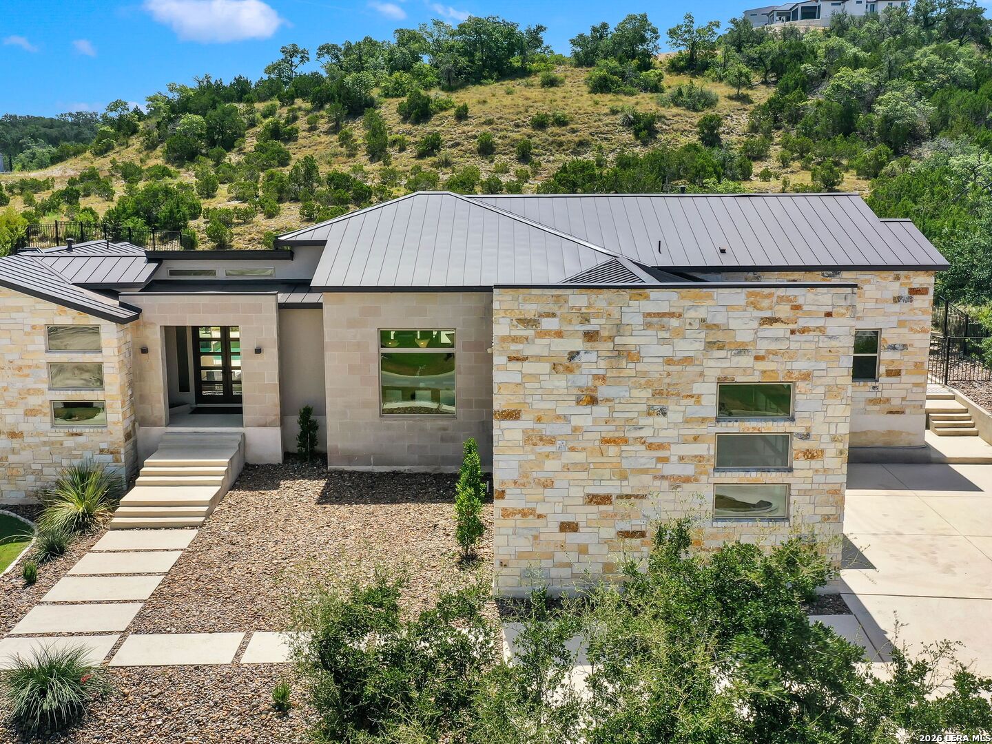 23214 Edens Canyon