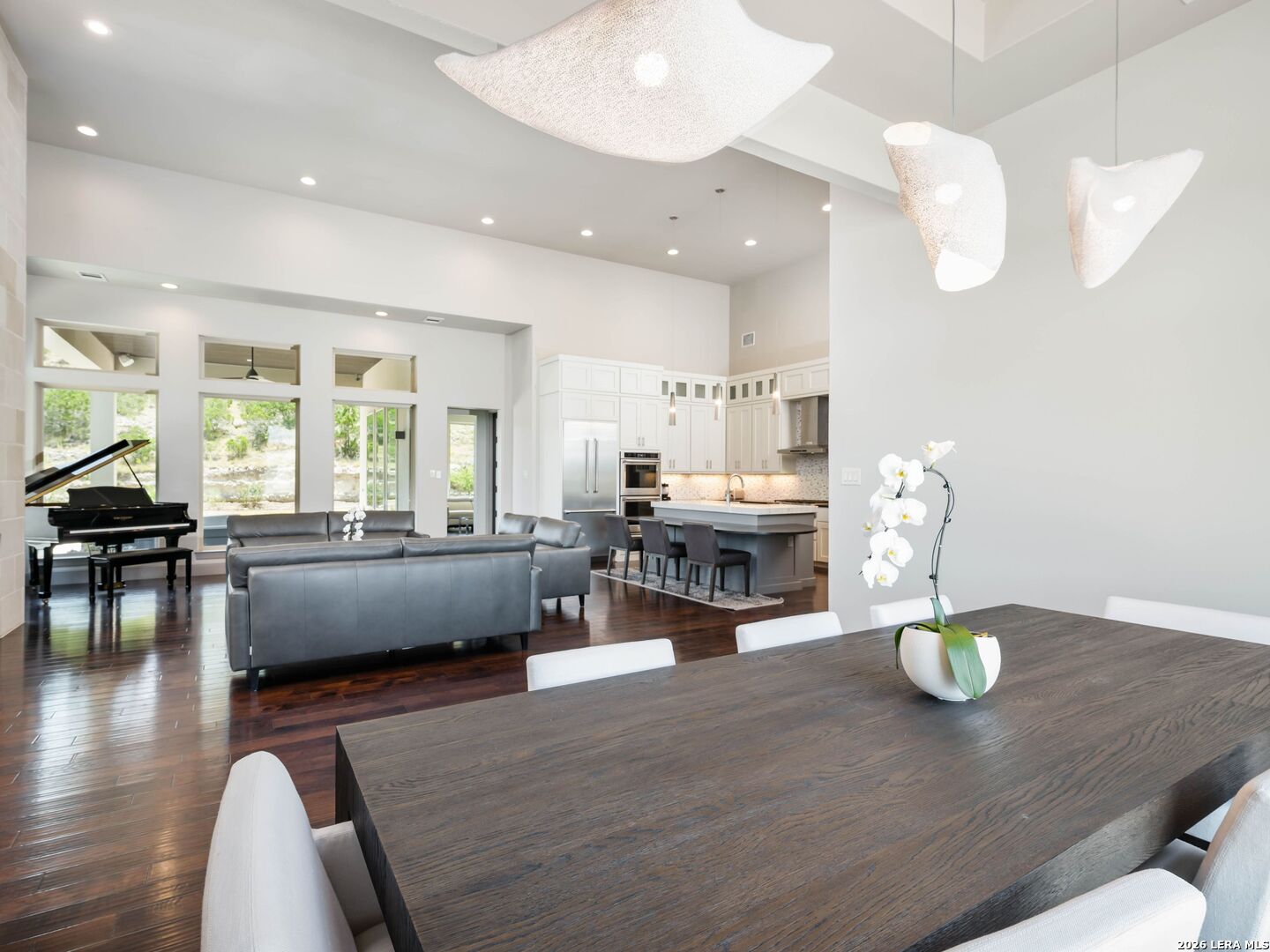 23214 Edens Canyon