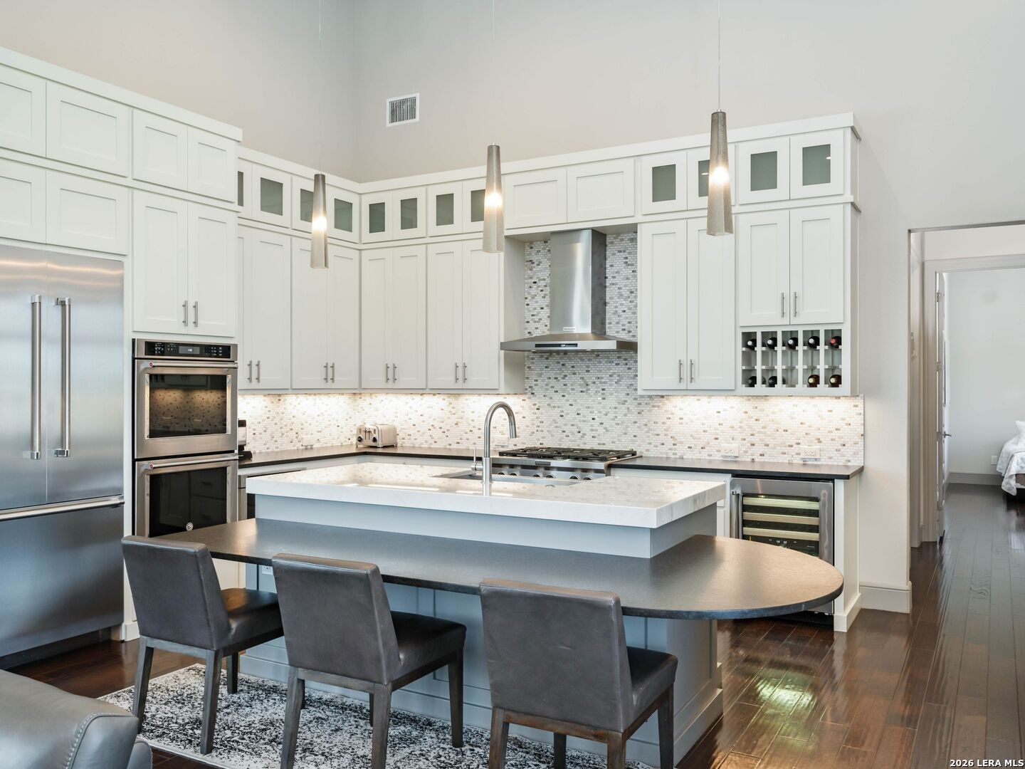 23214 Edens Canyon