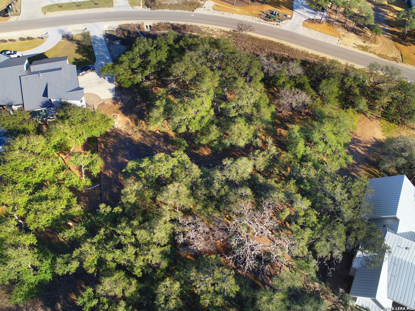 942 Maximino Ridge