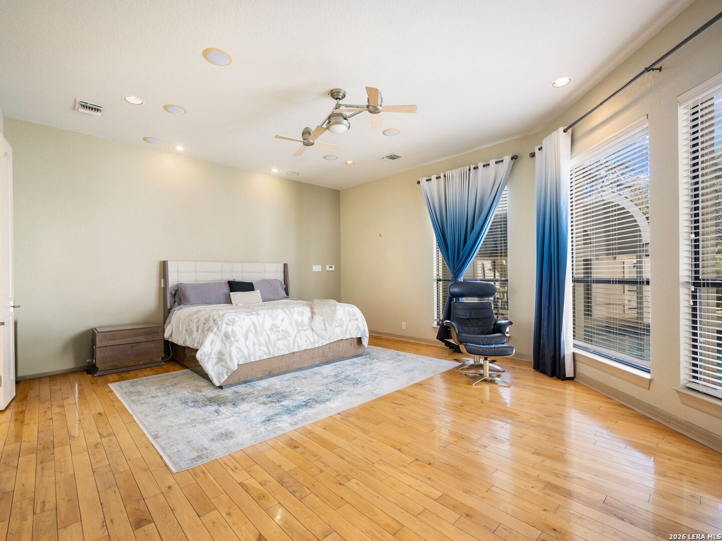 3 Birnam Oaks