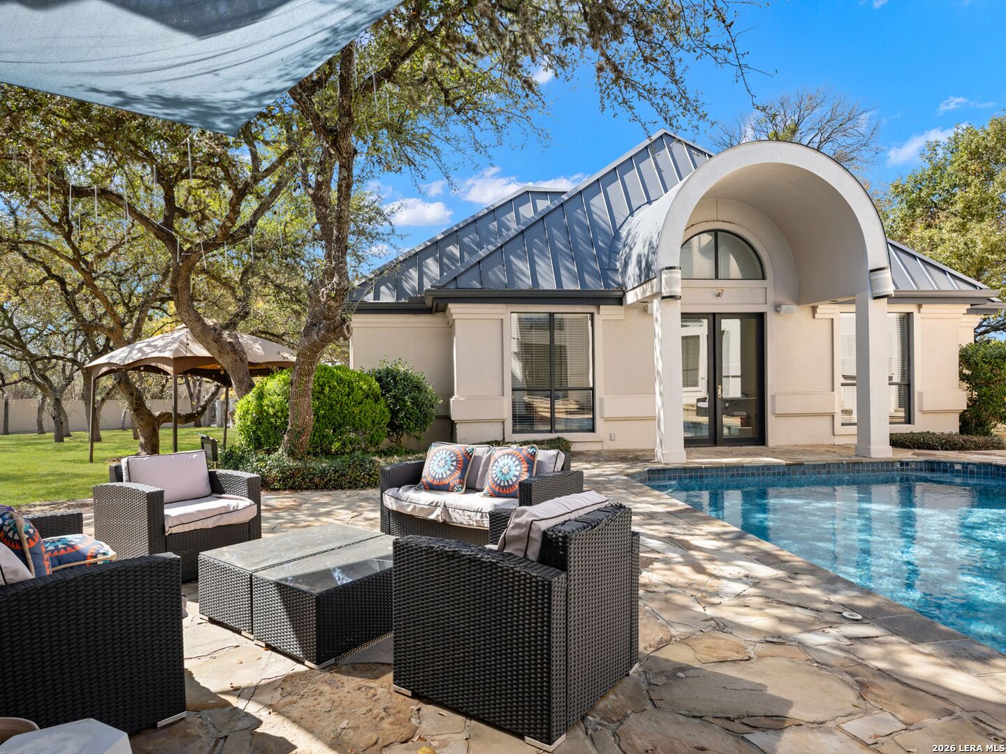 3 Birnam Oaks