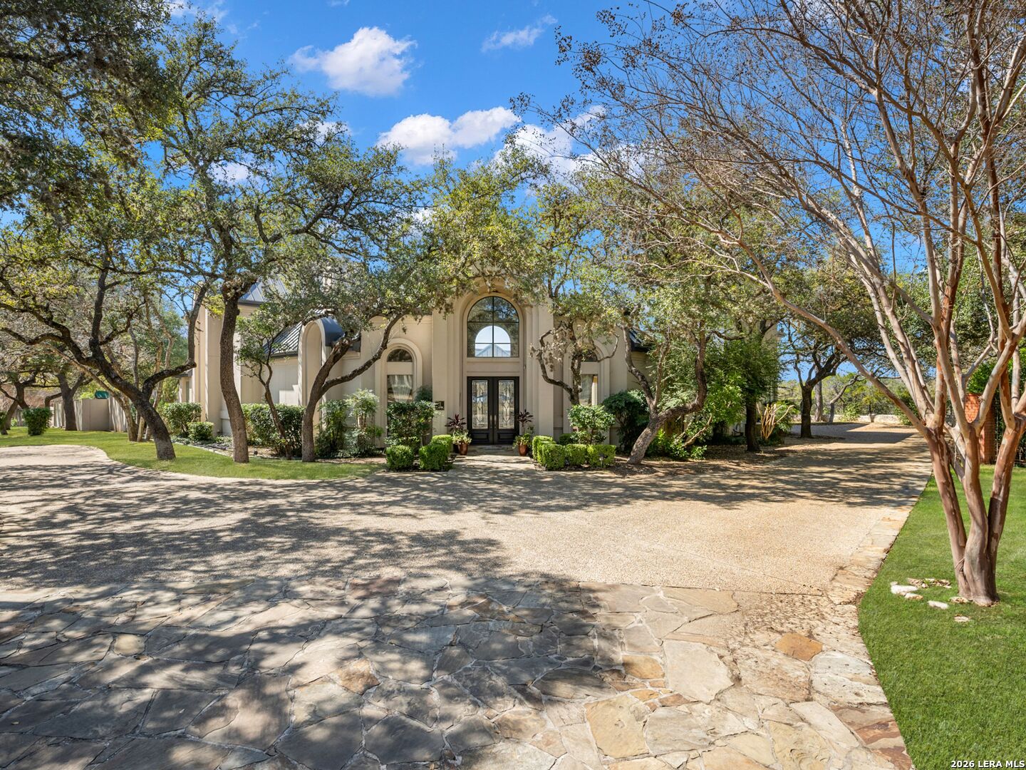 3 Birnam Oaks