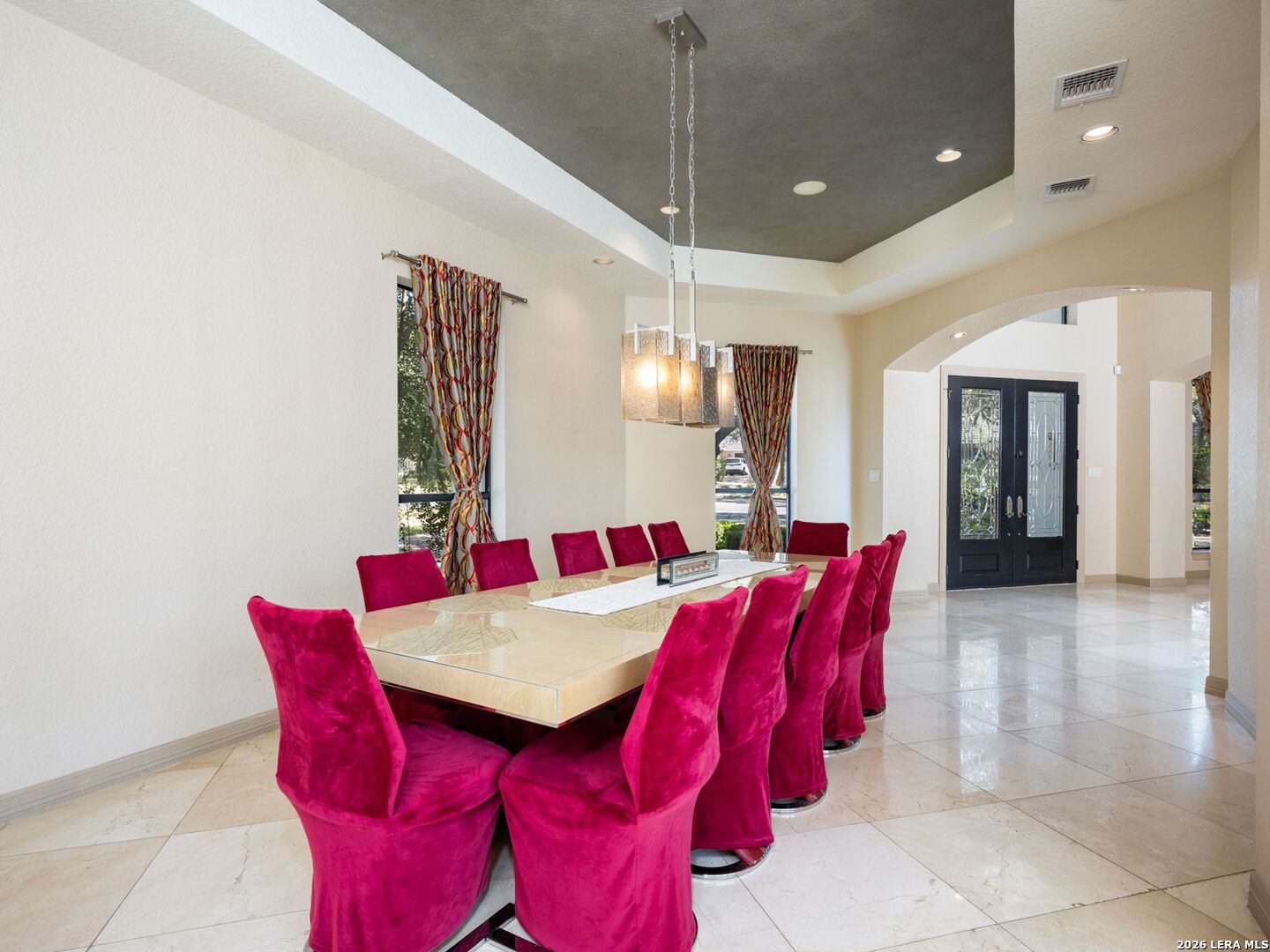 3 Birnam Oaks