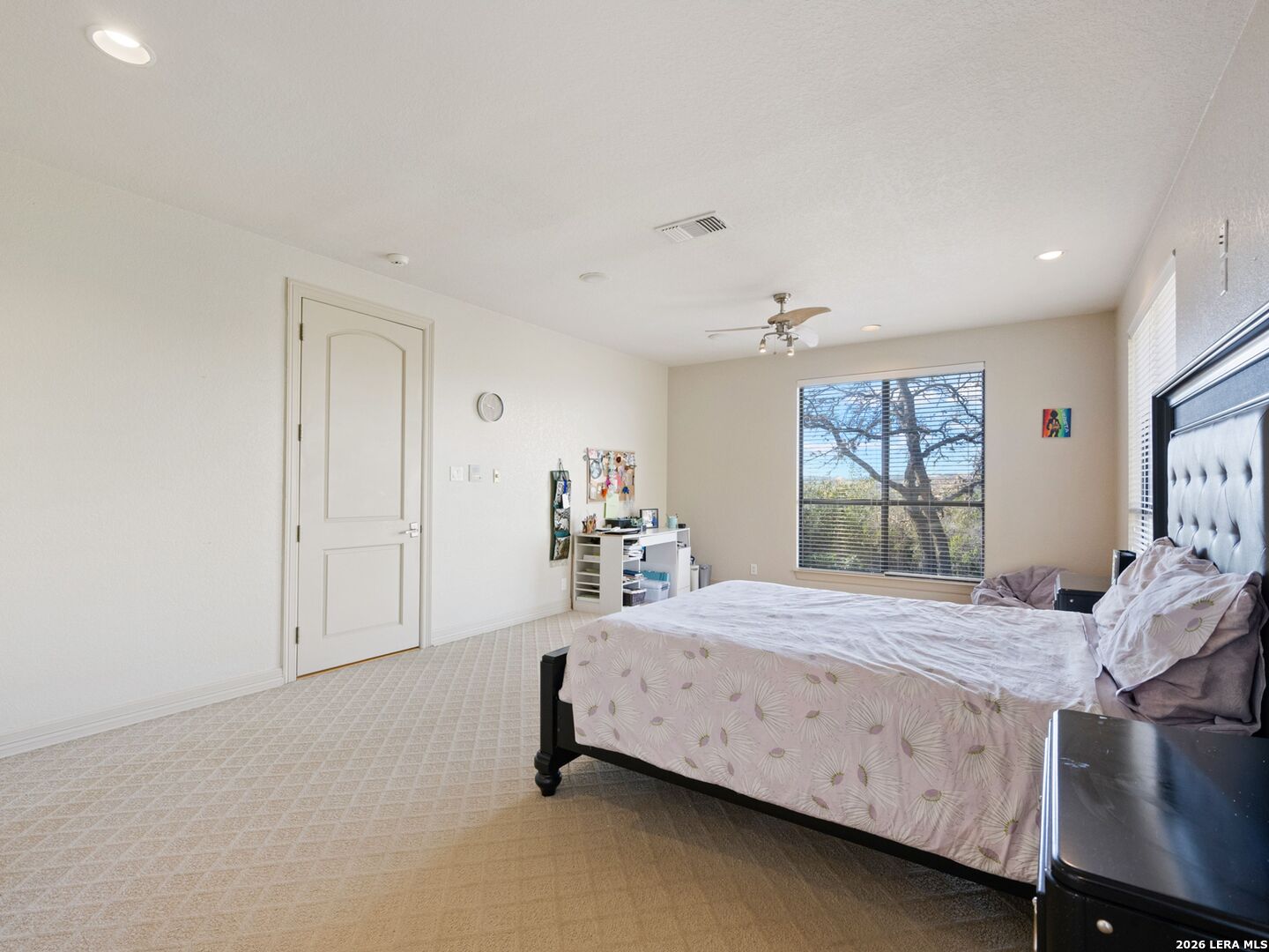 3 Birnam Oaks