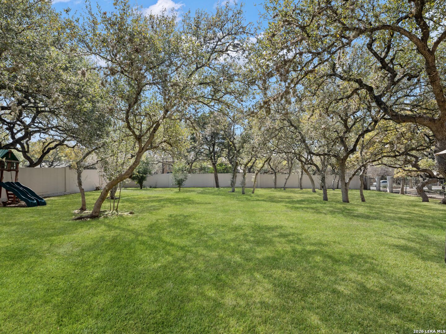 3 Birnam Oaks