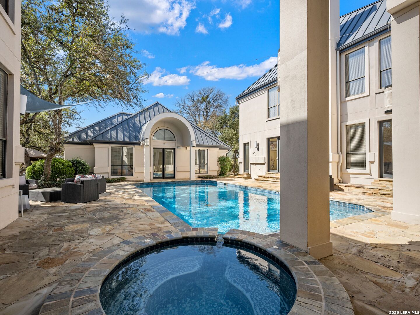 3 Birnam Oaks