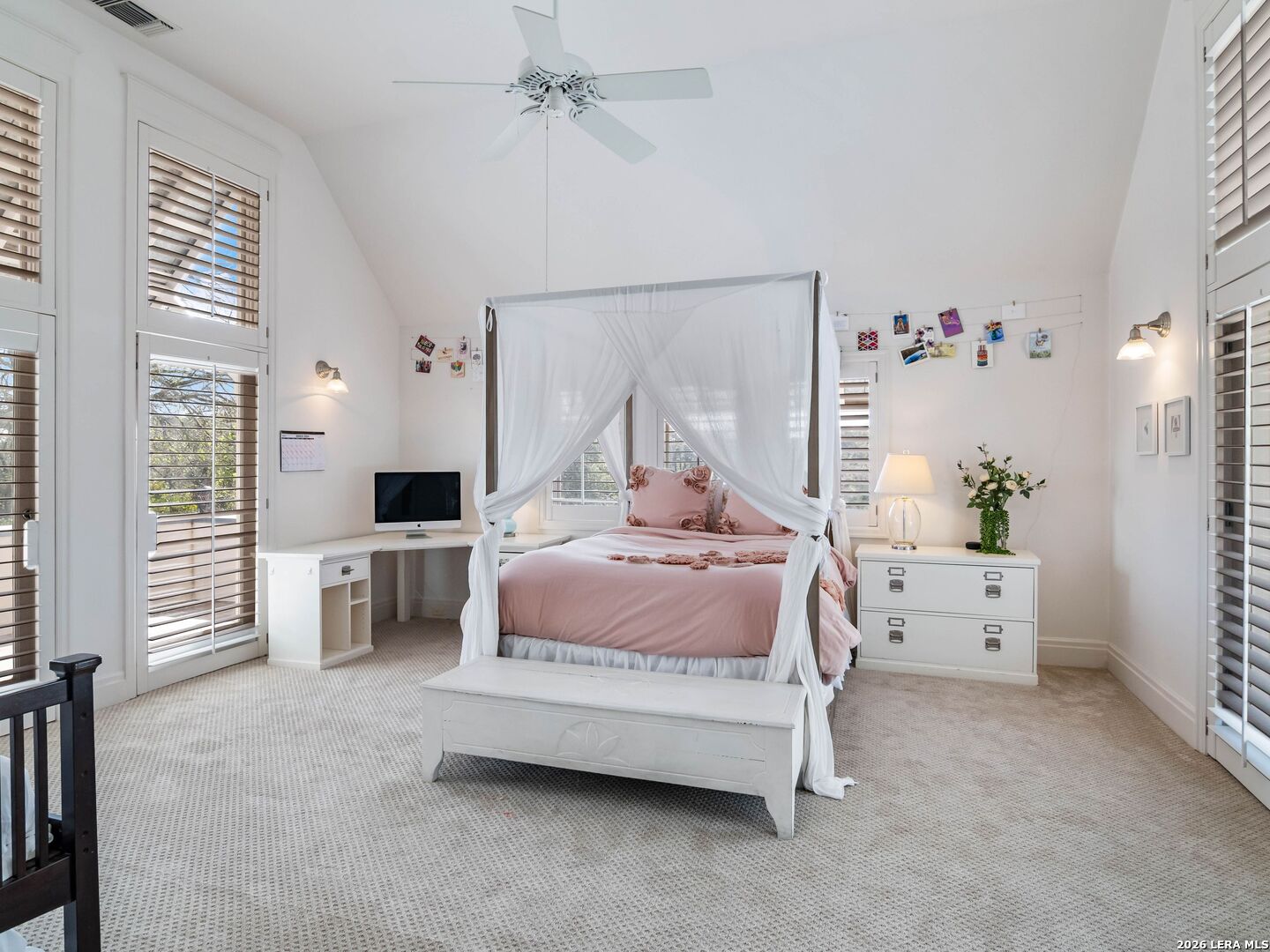 3564 Mountain Loop