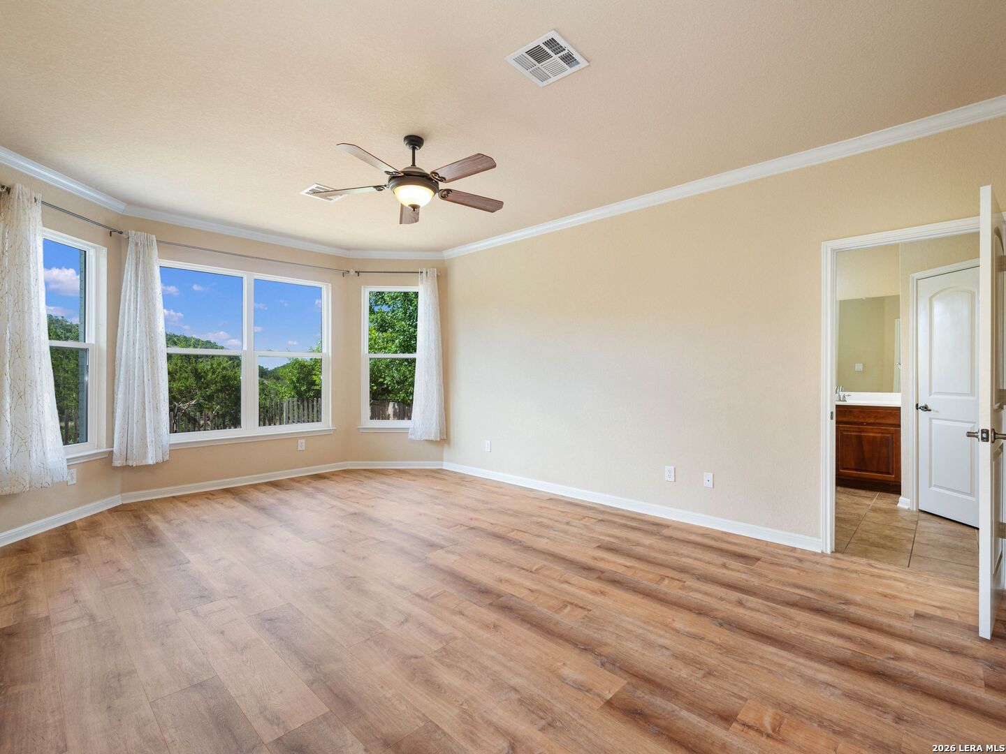 2747 Trinity View
