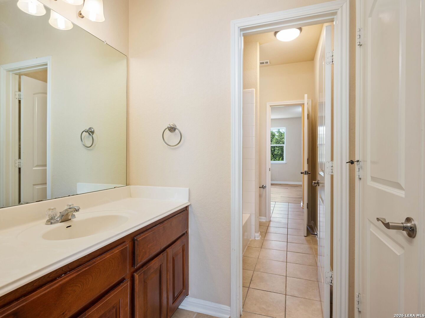 2747 Trinity View
