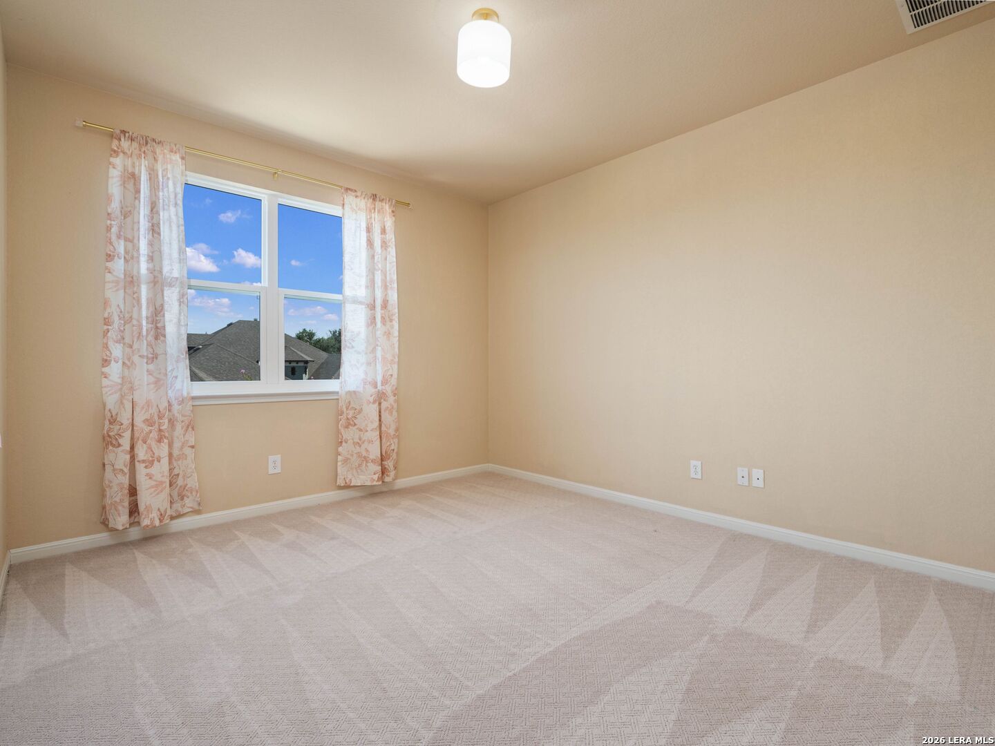 2747 Trinity View