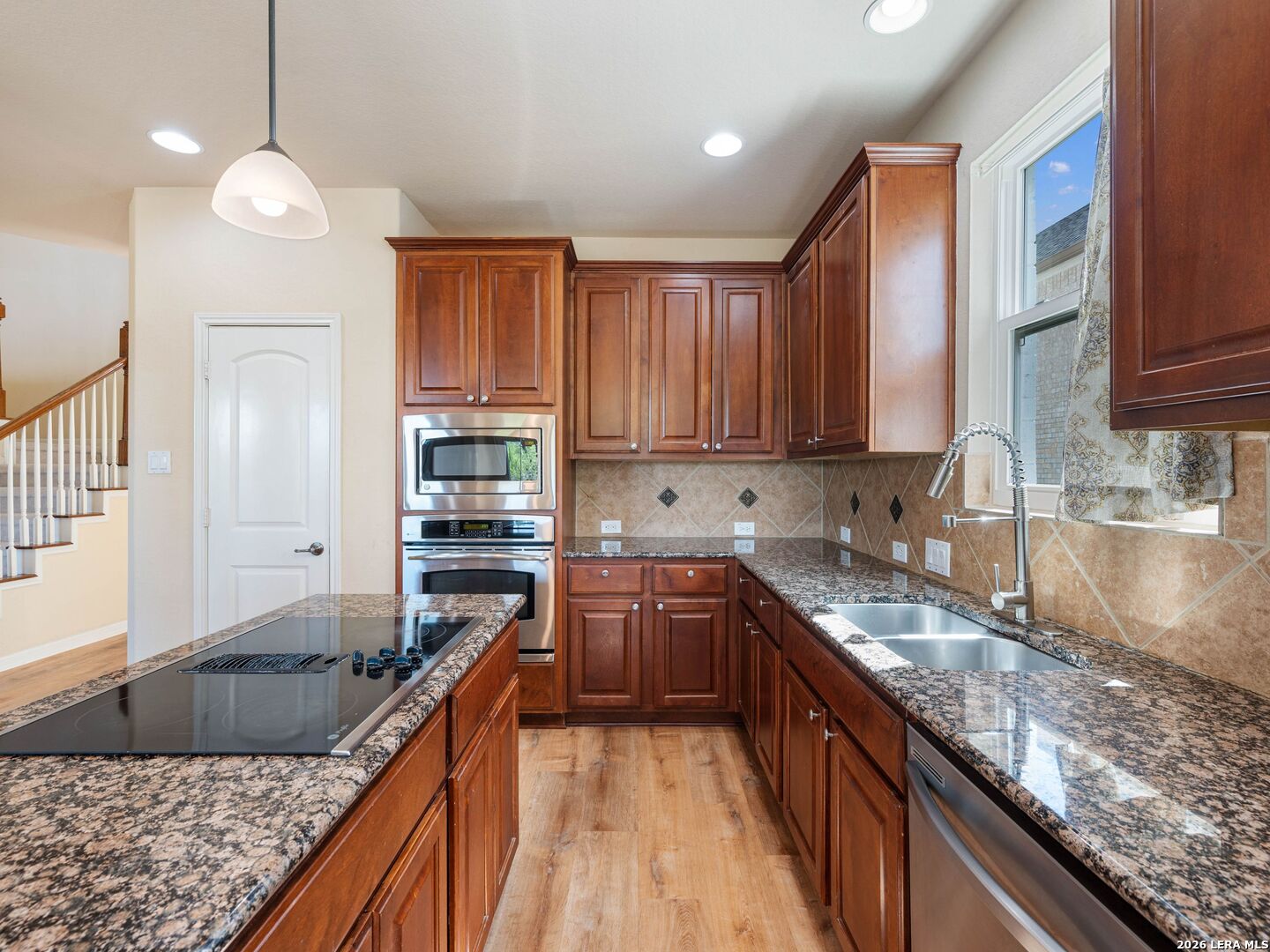 2747 Trinity View
