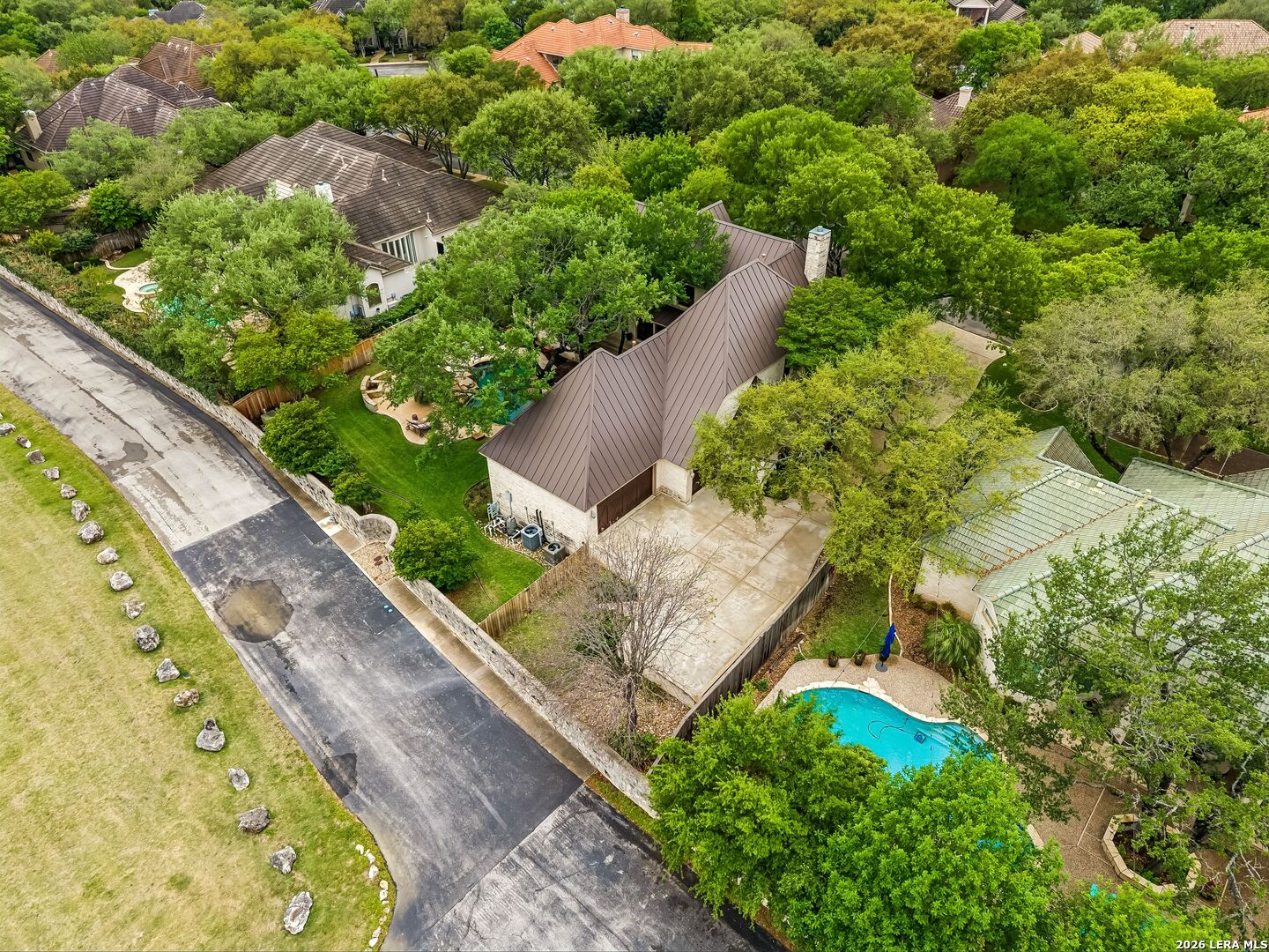 10 Royal Gardens Drive