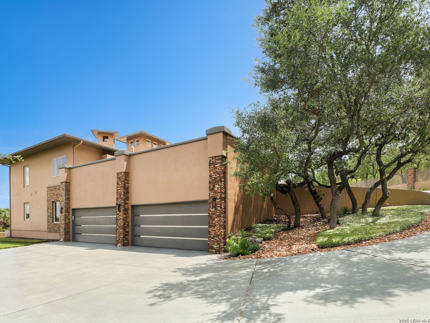 11 Davenport Ln