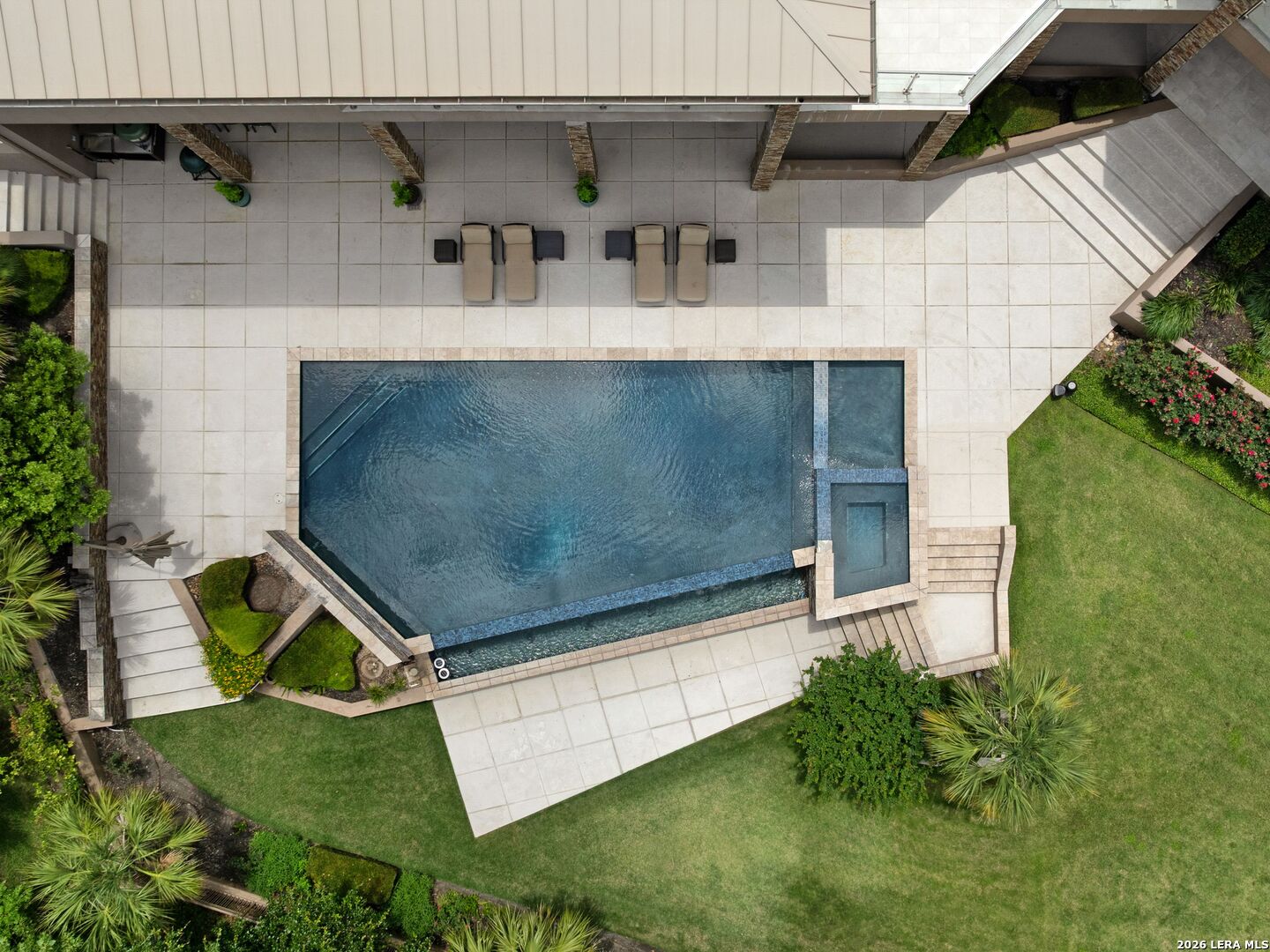 11 Davenport Ln